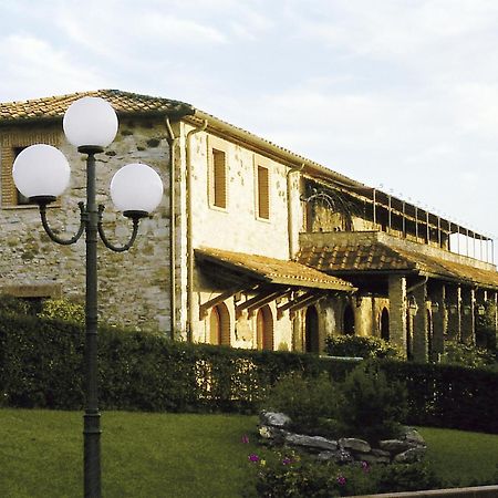 ホテル Calidario Terme Etrusche ヴェントゥリーナ エクステリア 写真