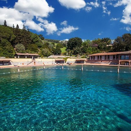 ホテル Calidario Terme Etrusche ヴェントゥリーナ エクステリア 写真