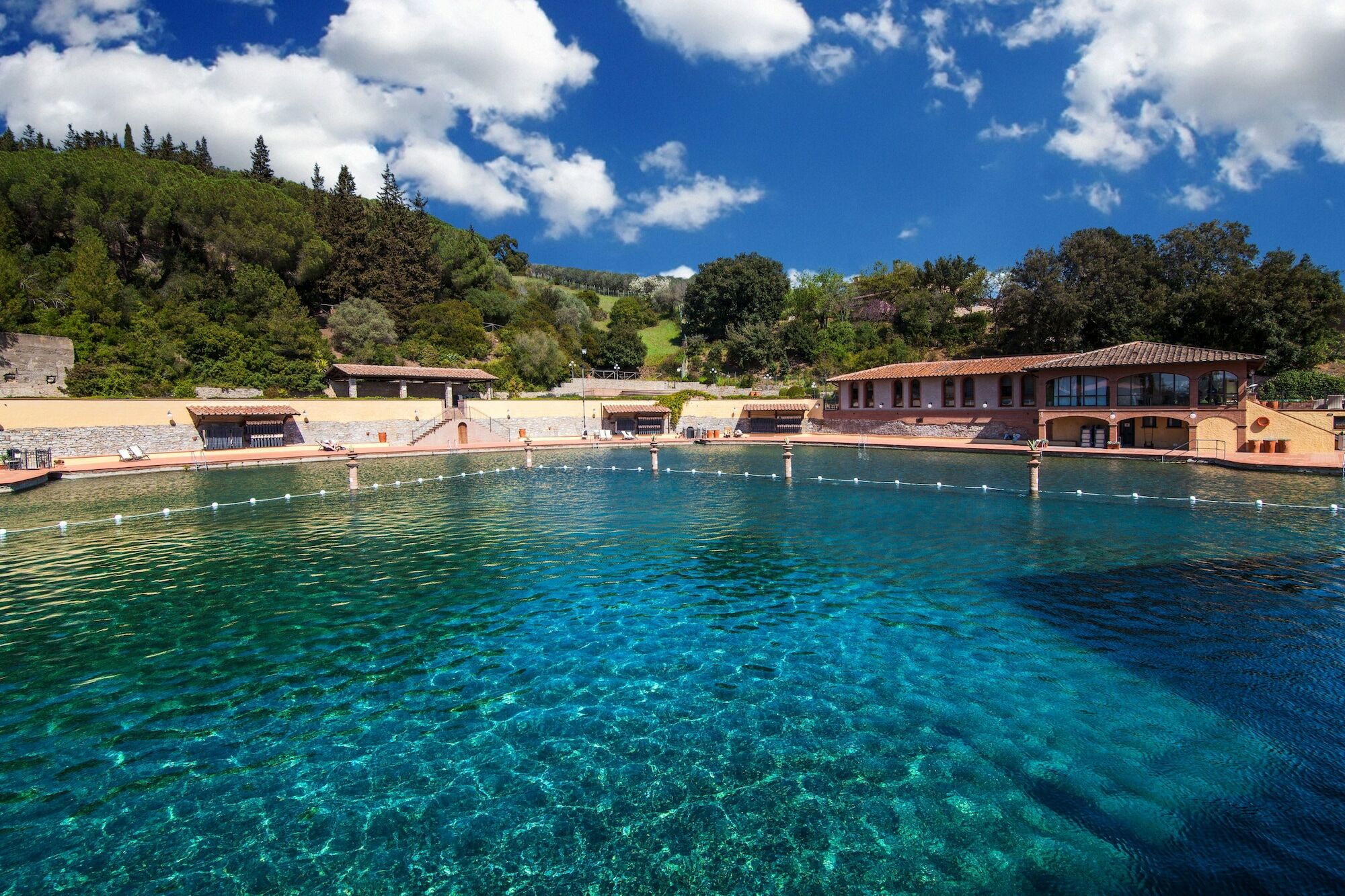 ホテル Calidario Terme Etrusche ヴェントゥリーナ エクステリア 写真